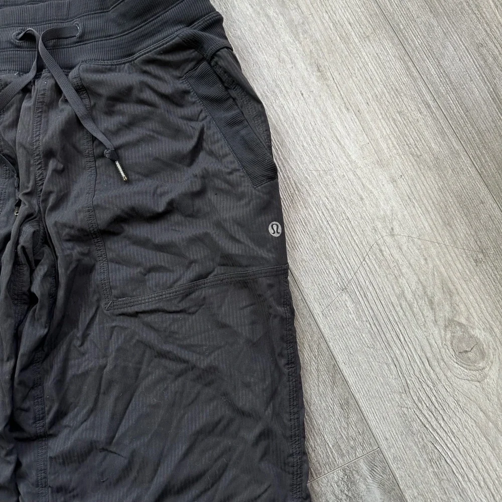 lululemon athletica lululemon black